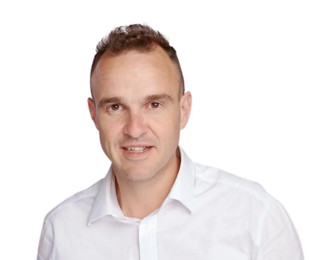 Pete - Accountant